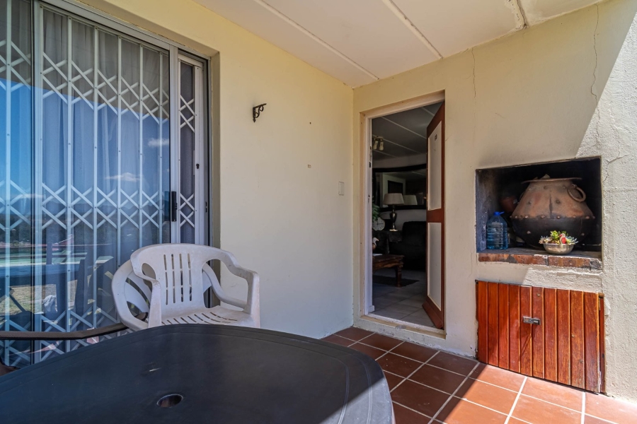 2 Bedroom Property for Sale in Mansfield Western Cape